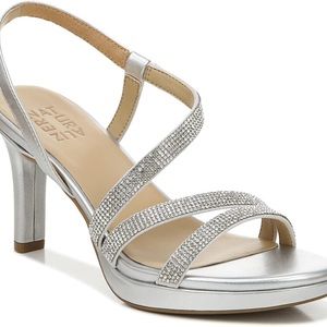 NIB Naturalizer Silver Brenta 2 Sandals – Size 8
